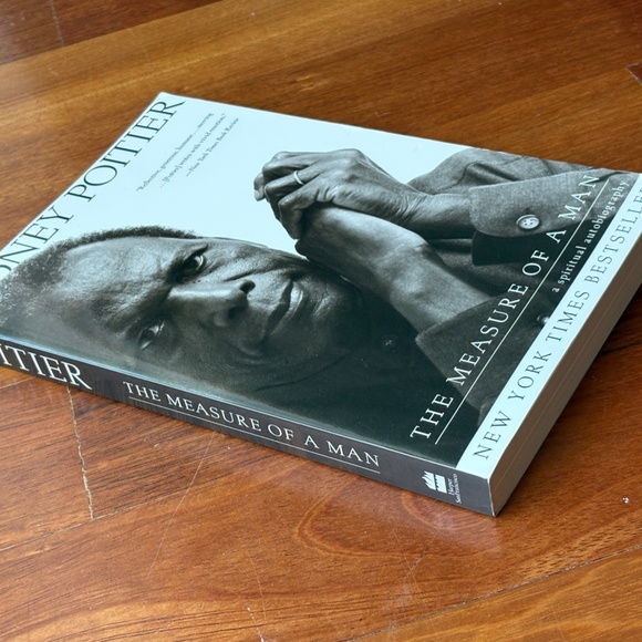 The Measure of a Man: A Spiritual Autobiography by Sidney Poitier - Picture 2 of 8